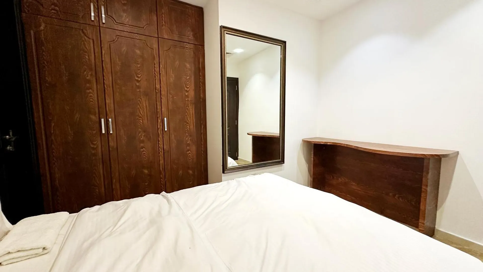 Zenith Smart Vacation Homes Rental - Zenith Tower A2 Dubai 0*,