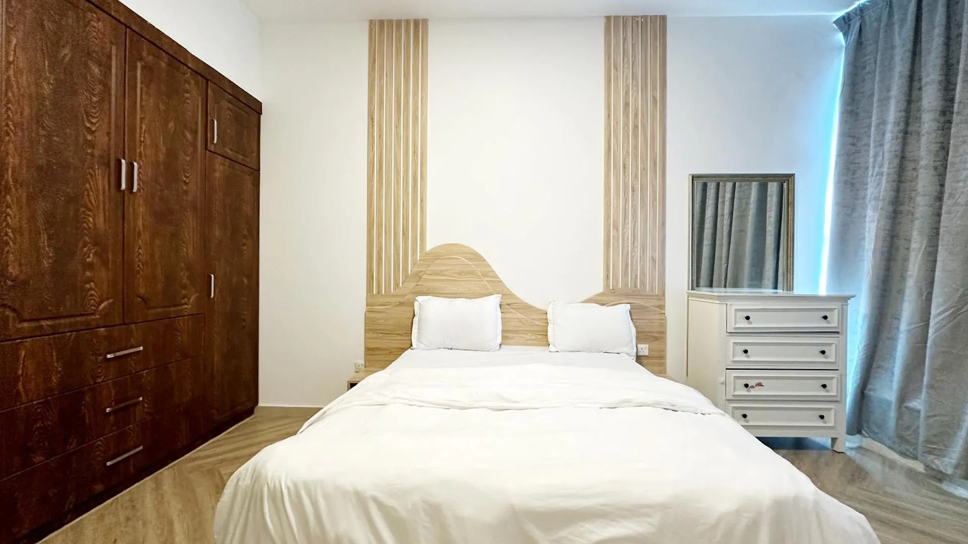 Apartment Zenith Smart Vacation Homes Rental - Zenith Tower A2 Dubai
