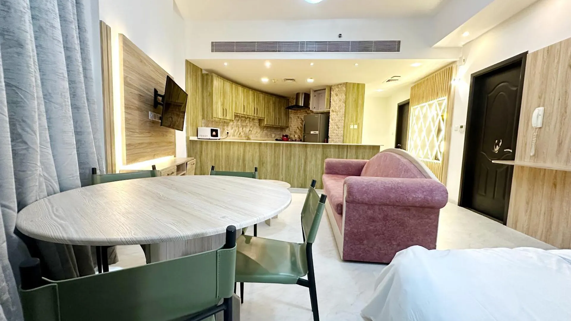 Zenith Smart Vacation Homes Rental - Zenith Tower A2 Dubai Apartment