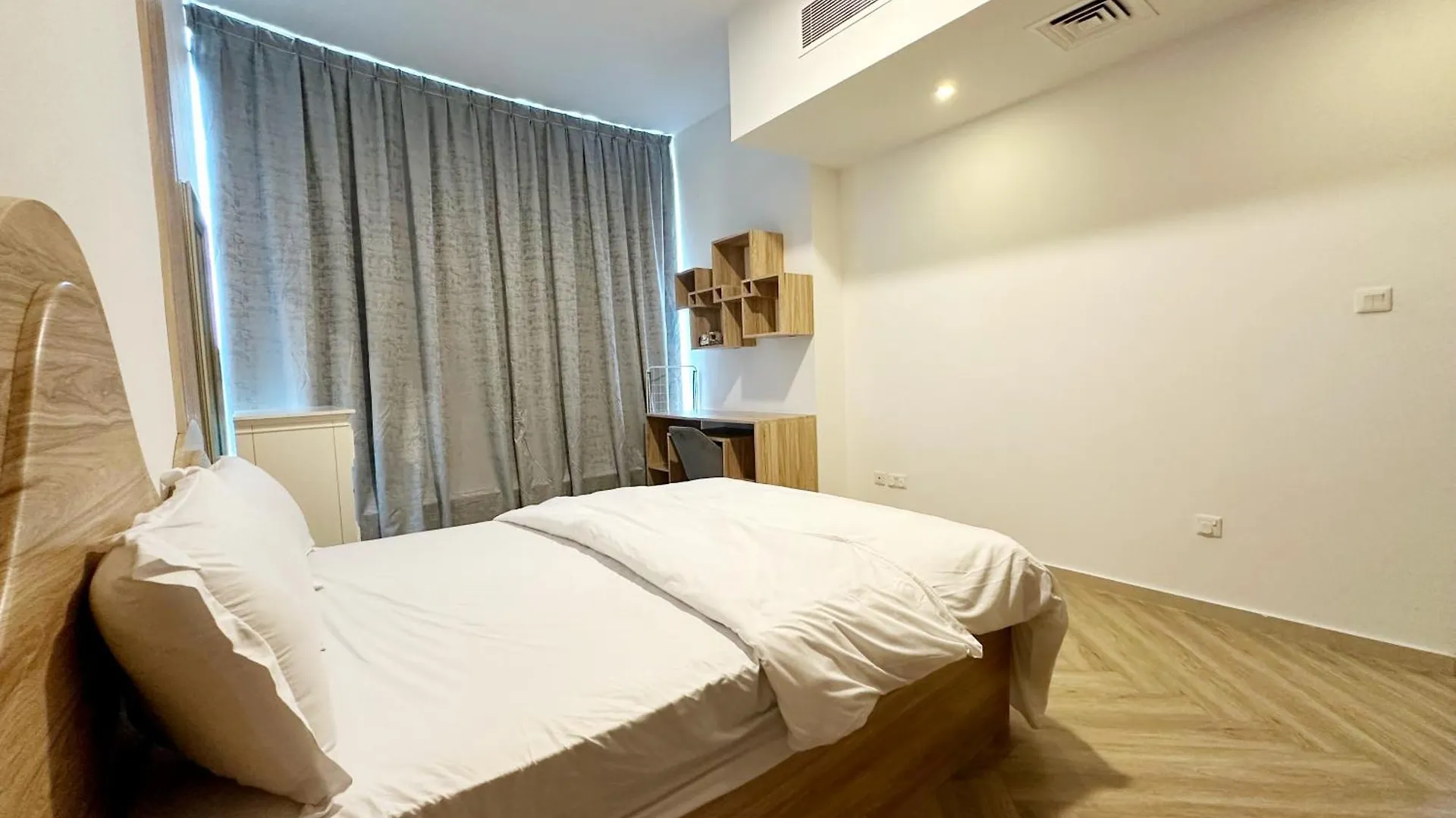 Apartment Zenith Smart Vacation Homes Rental - Zenith Tower A2 Dubai